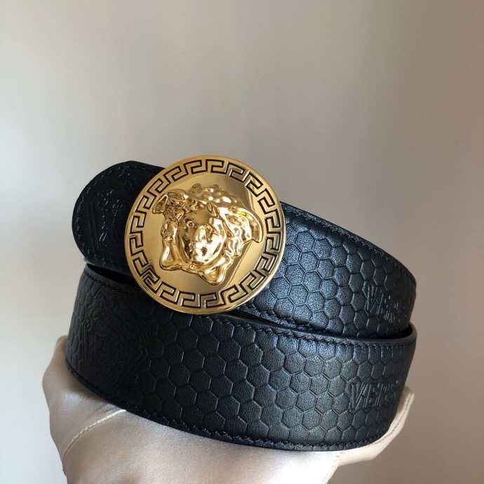 Versace Exquisite Medusa Head Buckle Men s Black Cowhide Belt