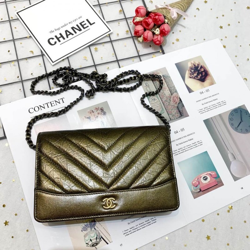 Chanel Chevron Crinkled Calfskin Gabrielle Wallet on Chain WOC Bag A86025