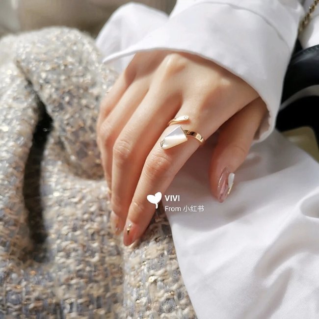 Bvlgari ring CSJ25313421