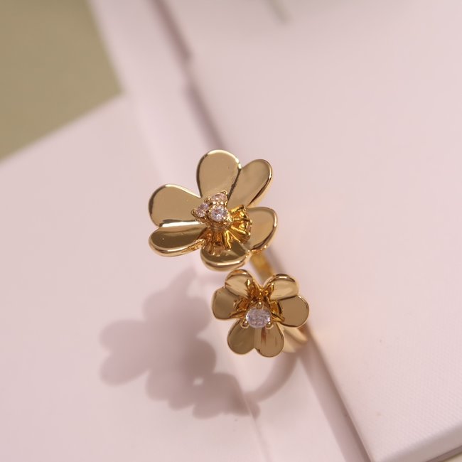 Van Cleef & Arpels ring CSJ80002809