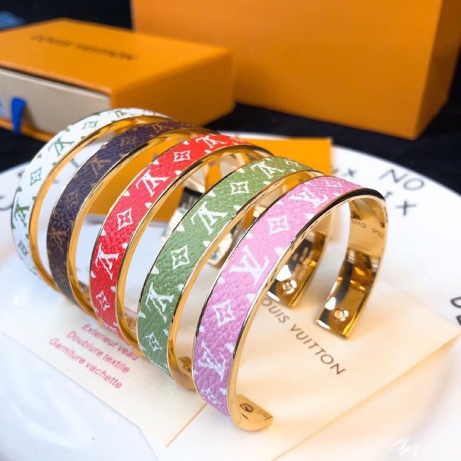 Louis Vuitton Bracelet CSJ60001558