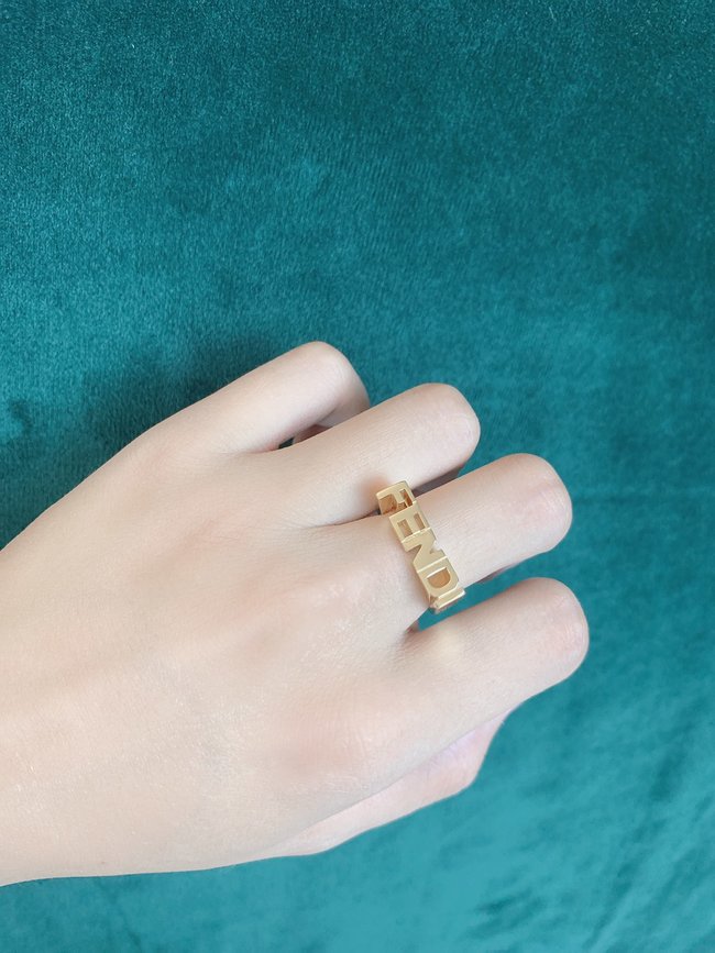 Fendi ring CSJ90001306