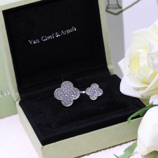 Van Cleef & Arpels ring CSJ52455554