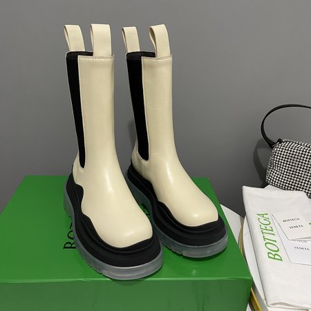Bottega Boot cowhide lining cowhide TU outsole with Logo