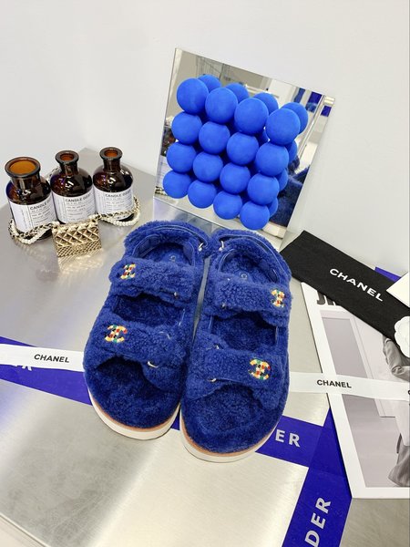 Chanel Sheep curl sandals