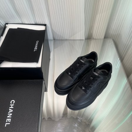 Chanel Panda shoes punched casual white shoes