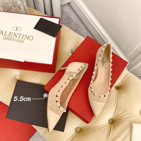 Valentino Translucent lace pointed Pumps