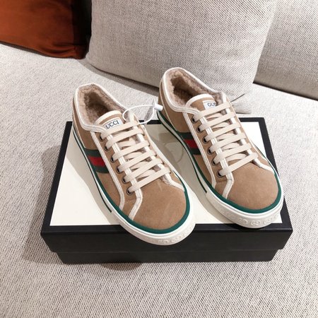Gucci Poster style wool flat shoes