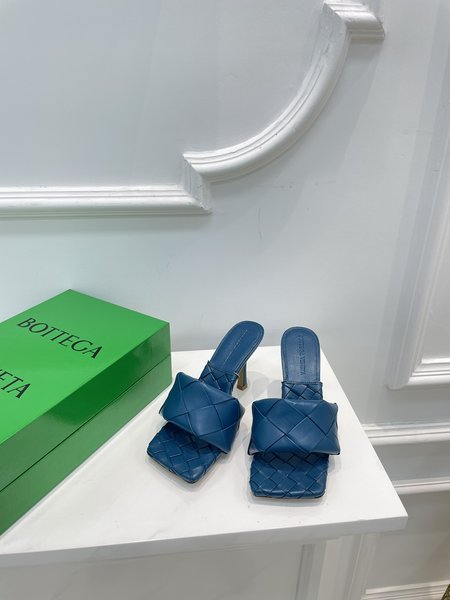 Bottega Veneta High-heeled woven slippers