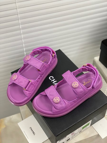 Chanel Cowhide sandals