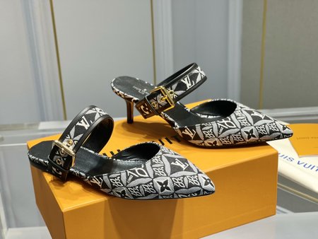 Louis Vuitton 1854 series canvas slippers