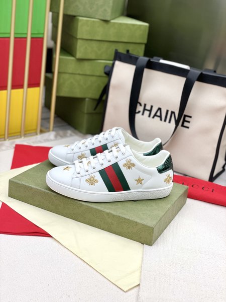 Gucci Classic bee sneakers