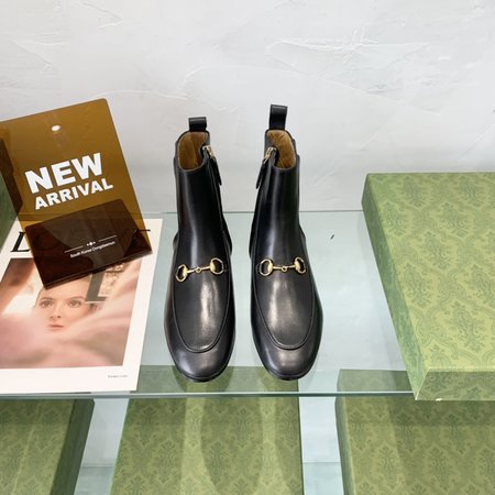 Gucci All details of the booties are the same as the genuine ones