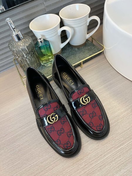 Gucci leather shoes