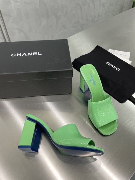 Chanel patent leather jelly sandals