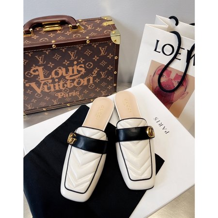Gucci GG slippers