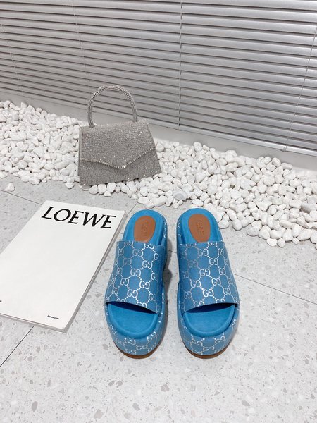 Gucci platform slippers