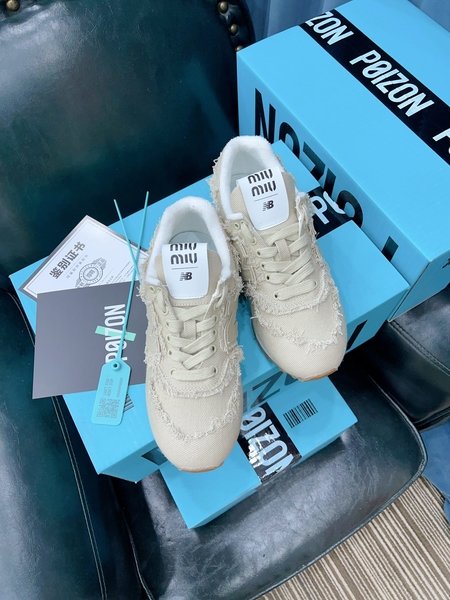 Miu Miu leather sneakers