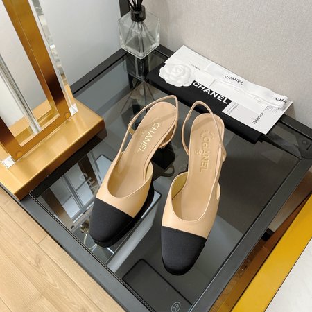 Chanel Classic SlinG-back back air sandals