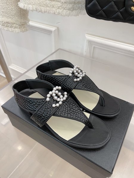 Chanel pearl buckle sandals