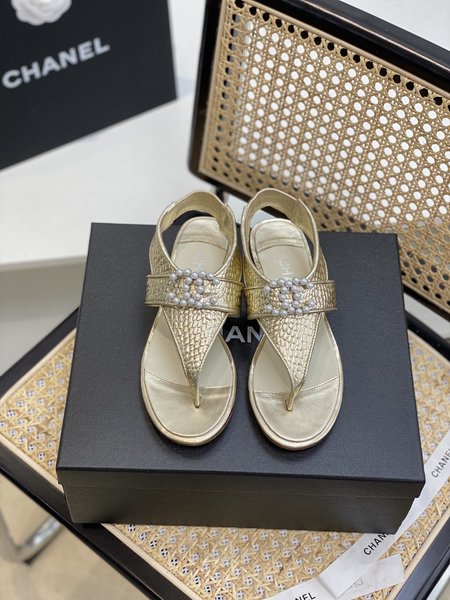 Chanel Pearl buckle sandals in stone grain leather