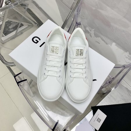 Givenchy 4G Logo sneakers
