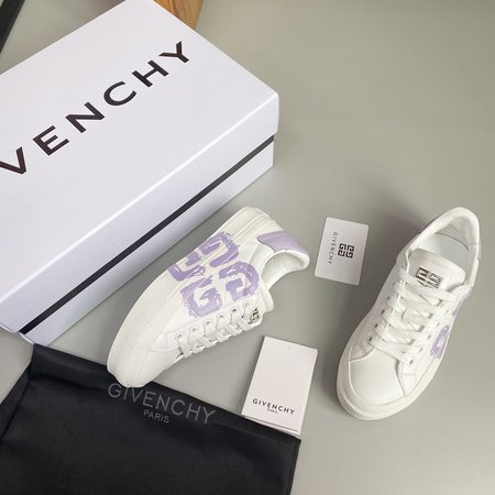 Givenchy Joint graffiti sneakers