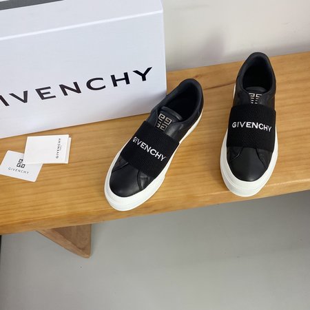 Givenchy Joint Josh Smith small white shoes grained calfskin material