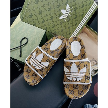 Gucci x Adidas Joint Slipper Clover Logo