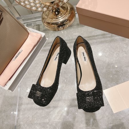 Miu Miu Square Toe Chunky Chain Pearl Mary Janes