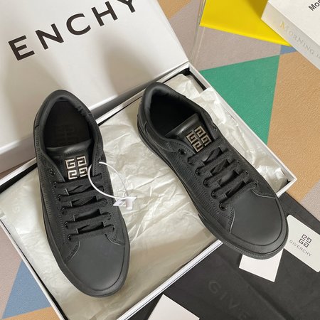 Givenchy Logo Embroidered Canvas City Sneakers