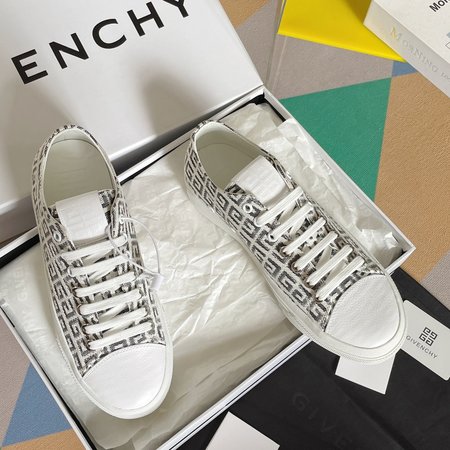 Givenchy Logo Embroidered Canvas City Sneakers