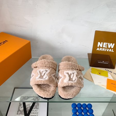 Louis Vuitton autumn winter wool slippers