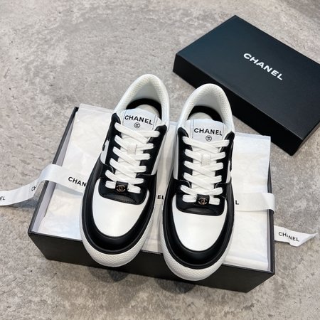 Chanel casual white sneakers